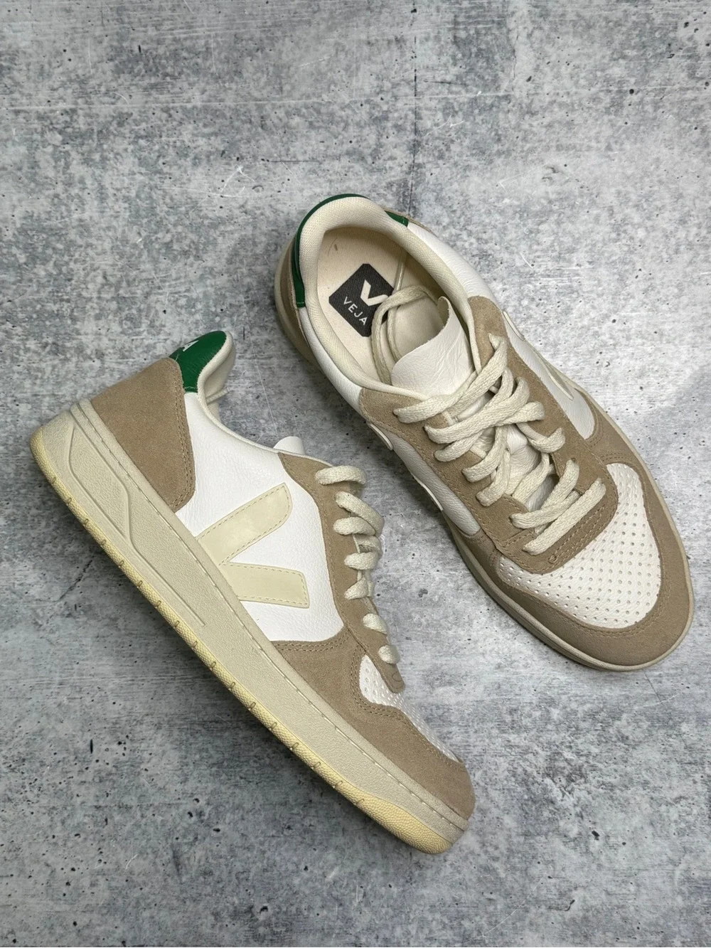 Veja V-10 sneakers Extra White Sahara Emeraude 39